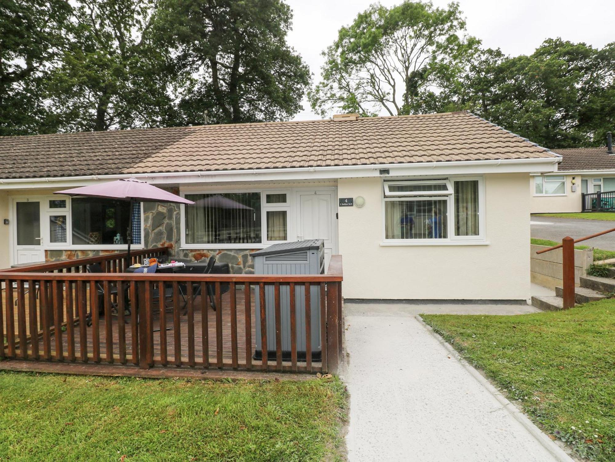 Y Bwthyn Bach Villa Аберерън Екстериор снимка
